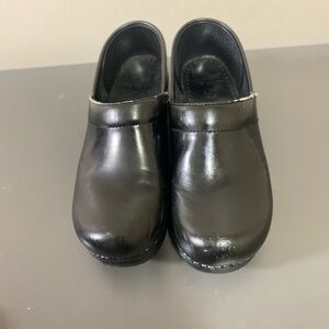 Dansko Professional Black Cabrio Leather Clog size 39EUR Women US Size 8.5-9